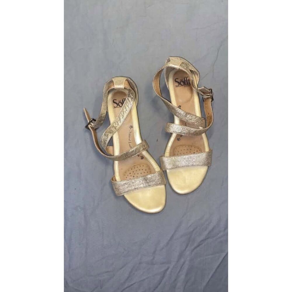 Sofft Womens sandals size 8